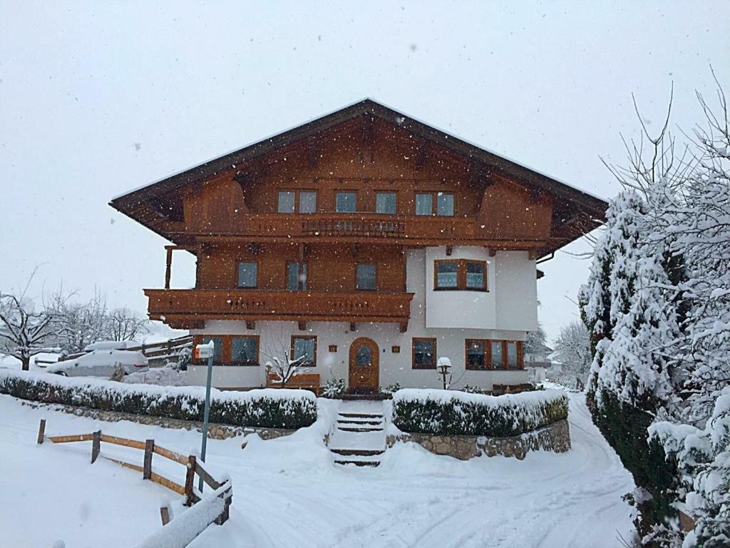 Ferienwohnungen Luxner Fügen Buitenkant foto